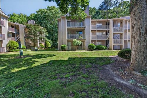 104-560 Candle Ln, Newport News, VA, 23608-8707 | Card Image