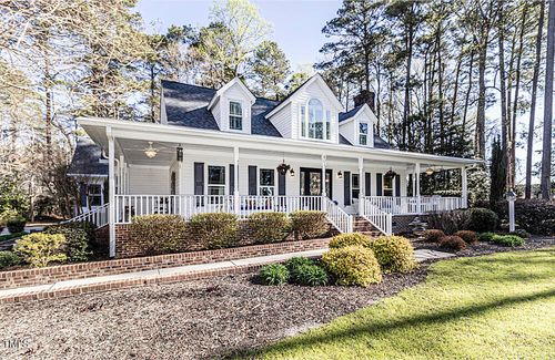 401 Longwood Dr, Pinetops, NC, 27864-8862 | Card Image