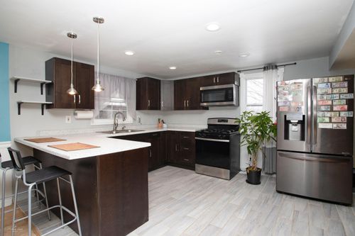 12430 Timber Ridge Dr, PLEASANT PRAIRIE, WI, 53158-3638 | Card Image