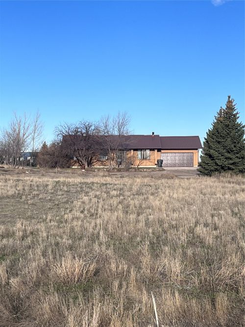 533 Central Avenue, Sweet Grass, MT, 59484 | Card Image