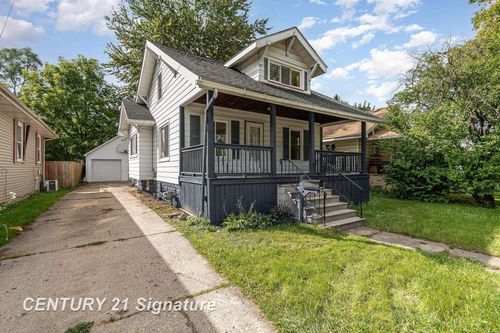 2133 Avon St, Saginaw, MI, 48602-3958 | Card Image