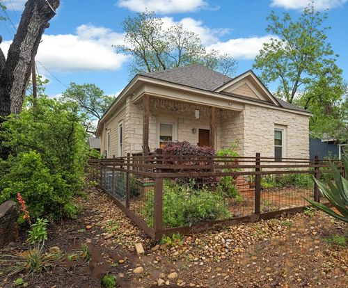 2300 Willow St, Austin, TX, 78702-5626 | Card Image