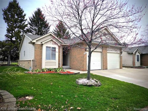4031 Heatherwood Court Heatherwood Ct, Warren, MI, 48092 | Card Image
