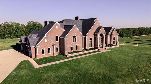 6708 Brown Ln, Poplar Bluff, MO, 63901-8652 | Card Image