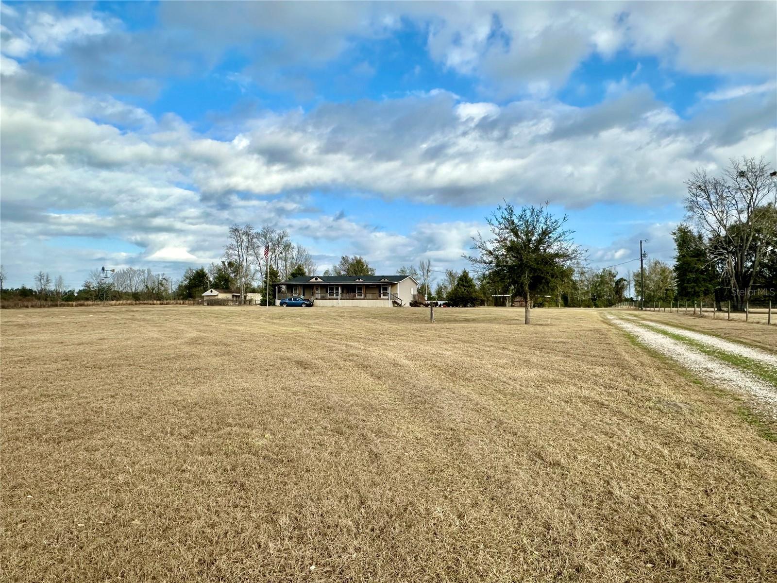 Residential in FORT WHITE 3