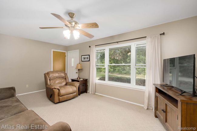 22-web-or-mls-Interiors (03 of 36).jpg | Image 18