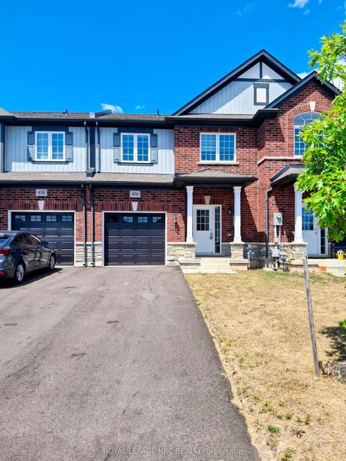436 Viking St, Fort Erie, ON, L2A0E3 | Card Image