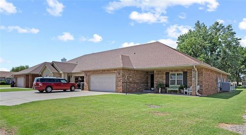 123 W 6th St, Hydro, OK, 73048-8509 | Card Image