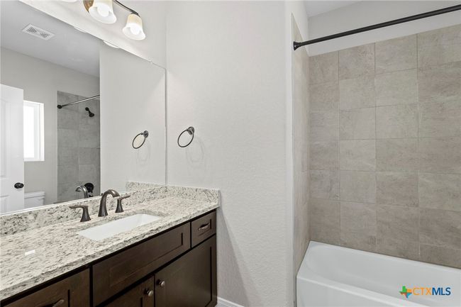 A - 229 High Drive Drive, Townhouse with 2 bedrooms, 3 bathrooms and null parking in Spring Branch TX | Image 15