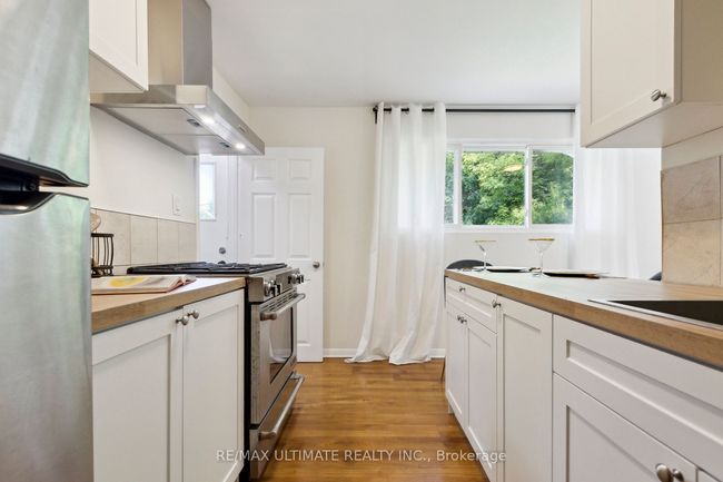 24 Rexway Dr, House other with 4 bedrooms, 2 bathrooms and 3 parking in Georgetown ON | Image 14
