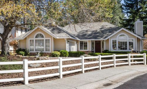 240 Cornwall Ave, Grass Valley, CA, 95945-7117 | Card Image