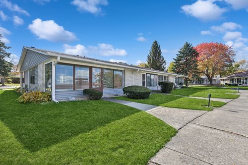 7411-7411 Leisure Village Ave, Fox Lake, IL, 60020-1013 | Card Image