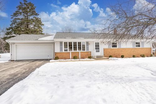 3260 Nassau Drive, Brookfield, WI, 53045 | Card Image