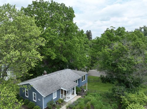 601 Cressfield Ln, Ann Arbor, MI, 48103-3105 | Card Image