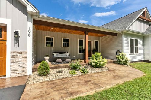 196 Lord Brook Rd, Rindge, NH, 03461-5760 | Card Image