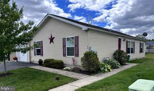 25 Dusk Dr, DOUGLASSVILLE, PA, 19518-1632 | Card Image