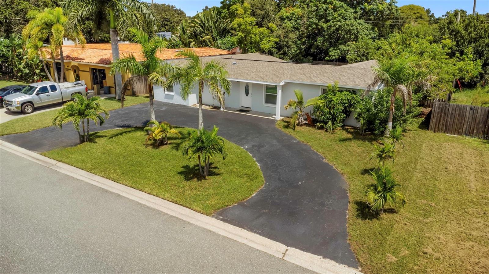 17th St, Saint Petersburg, FL 33702