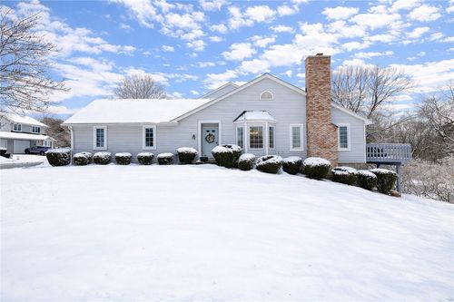 1 Chenin Run, Fairport, NY, 14450-4119 | Card Image