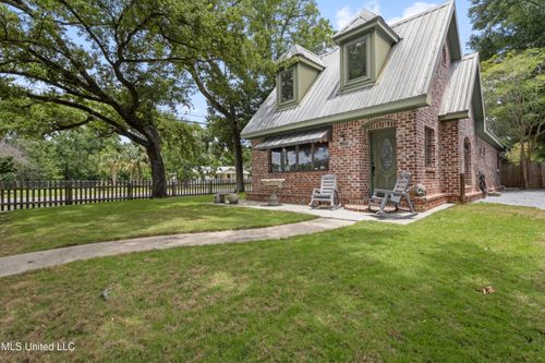 1426 33rd Ave, Gulfport, MS, 39501-2770 | Card Image