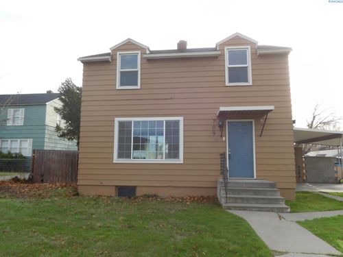 709 Comstock St, Richland, WA, 99352-4562 | Card Image