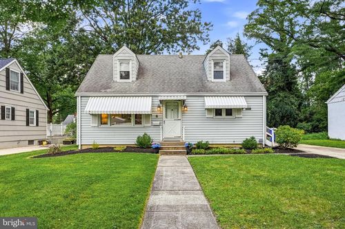 6 Whitman Ave, CHERRY HILL, NJ, 08002-3751 | Card Image