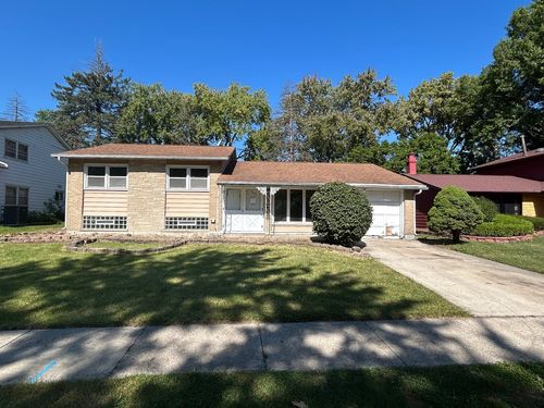 17622 Oakwood Dr, Hazel Crest, IL, 60429-2168 | Card Image