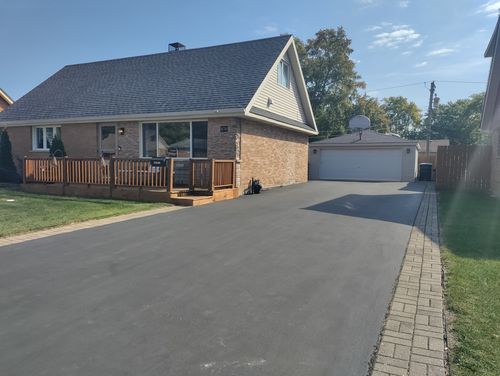 8741 Cranbrook Ln, Bridgeview, IL, 60455-2007 | Card Image