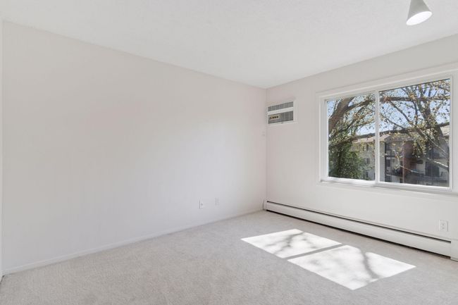 APT-202 - 10301 Cedar Lake Rd, Condo with 2 bedrooms, 1 bathrooms and null parking in Minnetonka MN | Image 16