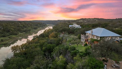 5229 Hupedo Ranch Rd, Spicewood, TX, 78669-2661 | Card Image