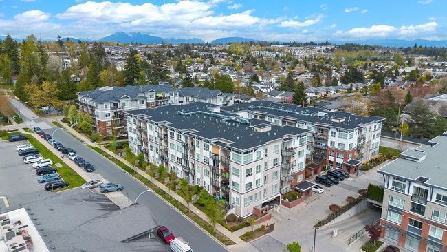 212 - 6468 195 A Street, Condo with 1 bedrooms, 1 bathrooms and 1 parking in Surrey BC | Image 17