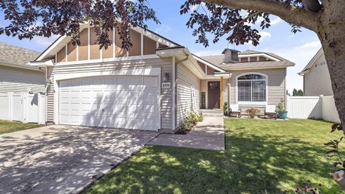 8910 N Oak St, Spokane, WA, 99208-5084 | Card Image