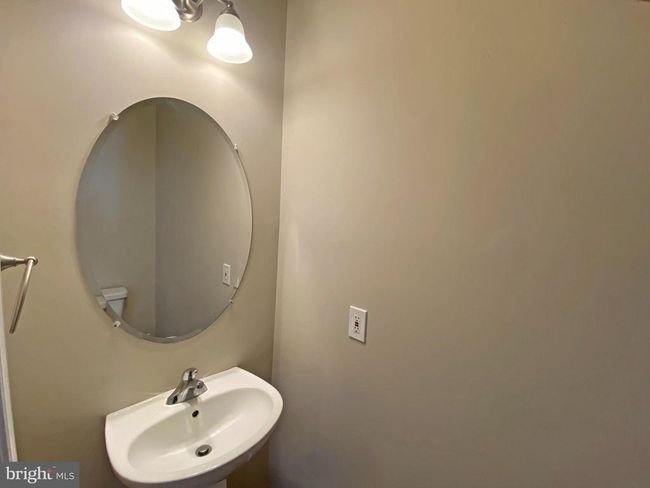 16 Thomas Ln N, Townhouse with 2 bedrooms, 3 bathrooms and null parking in Newark DE | Image 11