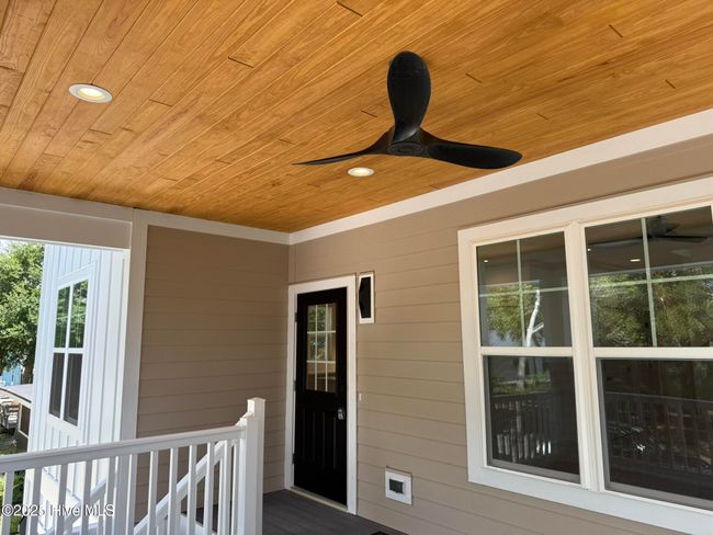 108 Se 75 Th St, House other with 5 bedrooms, 6 bathrooms and 2 parking in Oak Island NC | Image 10