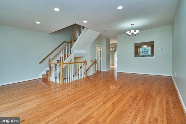 6362 Dakine Cir, Townhouse with 3 bedrooms, 4 bathrooms and null parking in SPRINGFIELD VA | Image 15