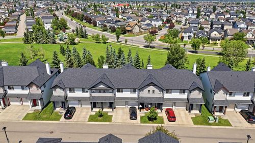 124 Everridge Gdns Sw, Calgary, AB, T2Y0G9 | Card Image