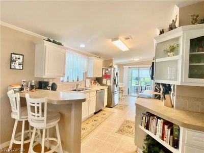 26291 Queen Mary Lane, House other with 3 bedrooms, 2 bathrooms and null parking in Bonita Springs FL | Image 3