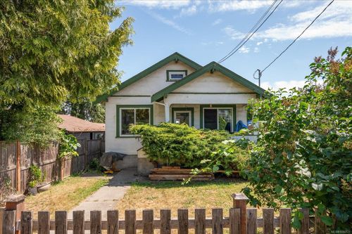 221 Princess St, Nanaimo, BC, V9R4M8 | Card Image