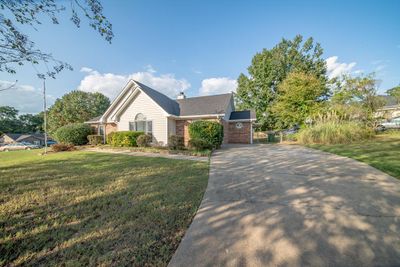 5315 Mccaghren Drive, House other with 3 bedrooms, 2 bathrooms and 1 parking in Columbus GA | Image 2