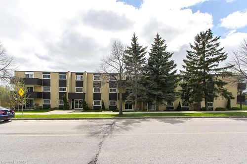 305-75 Hazelglen Dr, Kitchener, ON, N2M2E2 | Card Image