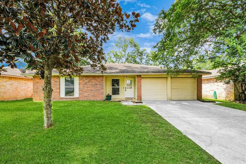 5822 Walnutgate Dr, Spring, TX, 77373-7265 | Card Image