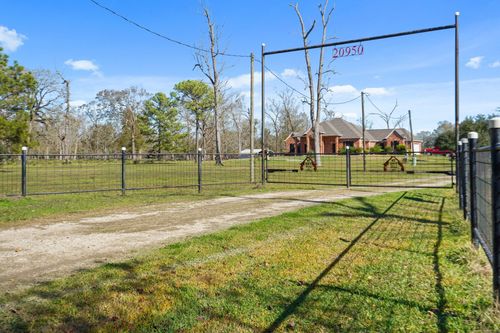 20950 Shady Ln, Crosby, TX, 77532-6610 | Card Image