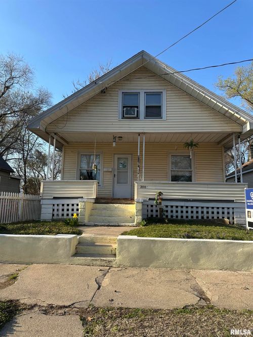 2005 W Antoinette St, Peoria, IL, 61605-1644 | Card Image