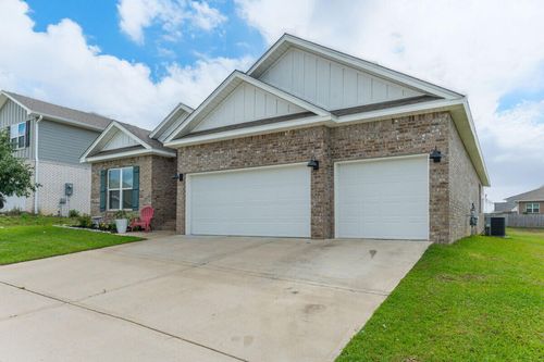 1126 Valor Walk, Crestview, FL, 32539-8412 | Card Image