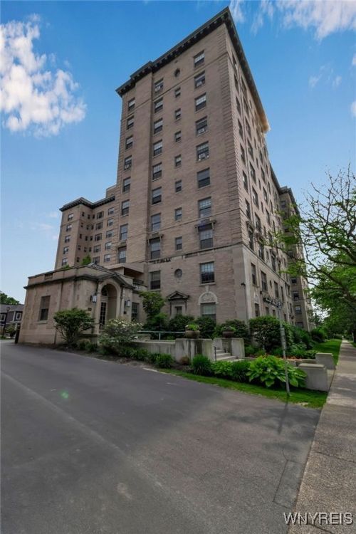 apt-6b-33 Gates Cir, Buffalo, NY, 14209-1133 | Card Image