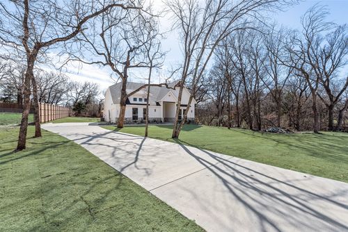 2017 Shady Creek Xing, Azle, TX, 76020-3276 | Card Image