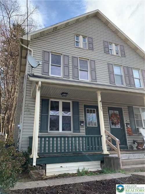 723 S Main St, Bangor, PA, 18013-2829 | Card Image
