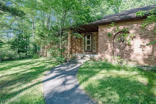 7005 Liberty Road, Solon, OH, 44139 | Card Image