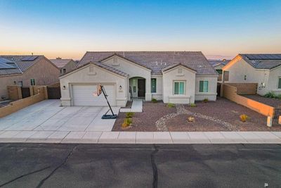 10214 E 39 Way, House other with 4 bedrooms, 2 bathrooms and null parking in Yuma AZ | Image 1