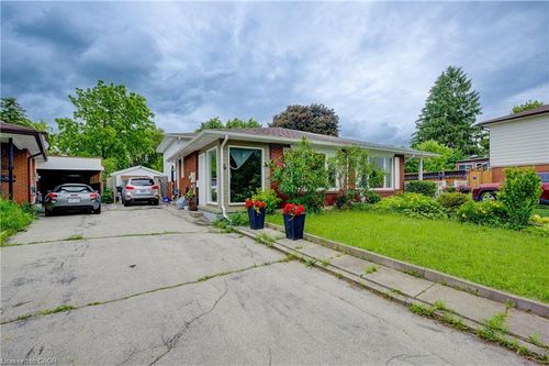 74 Markwood Dr, Kitchener, ON, N2M2H6 | Card Image