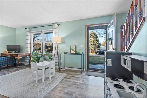 1421 Godfrey Dr, Normal, IL, 61761-1941 | Card Image